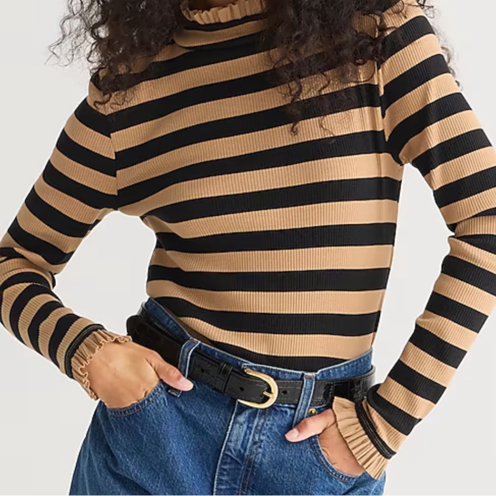 NWOT- J. Crew Montauk stripe Sand Bla rib mockneck tee in stripes. Size S